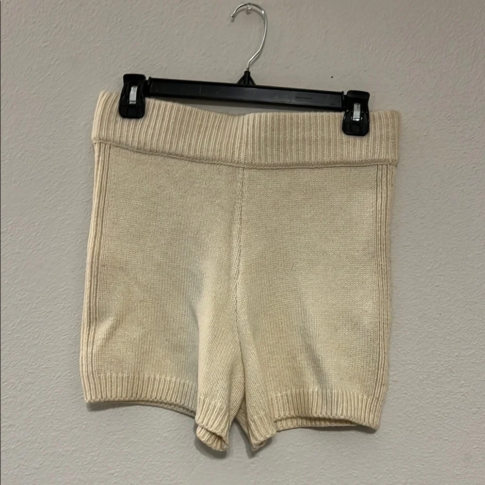 Zara Cream Knit set with Ruched Detail - Picture 5 of 6